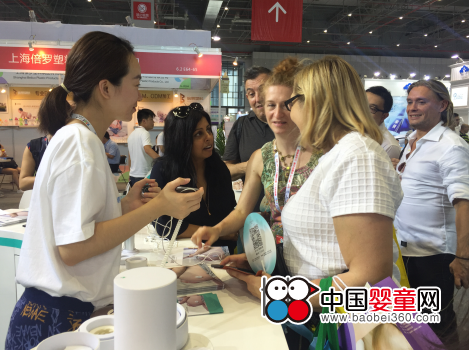 CBME孕嬰童展首日 萌動被多國代理商圍觀(圖1)