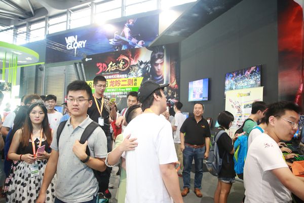 王思聰現(xiàn)身CJ巨人展臺 2億美金研發(fā)費(圖2)