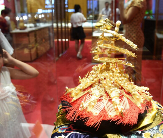 沈陽(yáng)珠寶展華麗啟幕 遼寧“三寶”備受矚目