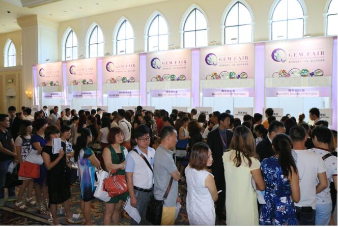 香港9月國際寶石及珠寶節(jié) 中國參展商全面“備戰(zhàn)”1