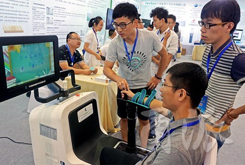 多功能育嬰箱、管道機(jī)器人…快來(lái)會(huì)展中心看高科“尖貨”